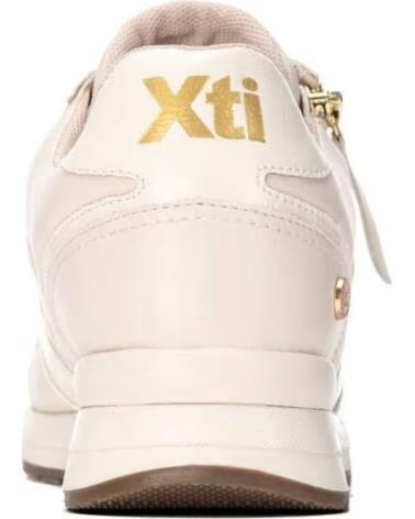 XTI ZAPATILLAS CASUAL 146371 EN TONO HIELO CON CREMALLERA Y DETALLE ACOLCHADO