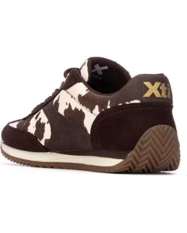 XTI ZAPATILLAS DEPORTIVAS 146533 ESTILO CASUAL EN MARRÓN CON DISEÑO ESTAMPADO MARRON