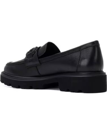 CARMELA MOCASÍN 164336 EN PIEL CON HEBILLA NEGRO