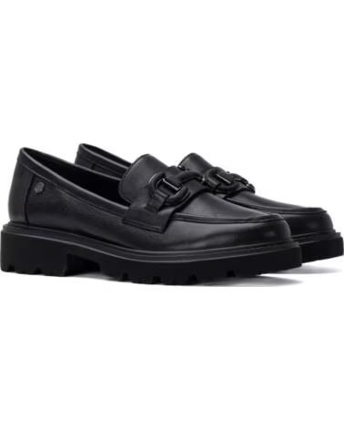 CARMELA MOCASÍN 164336 EN PIEL CON HEBILLA NEGRO