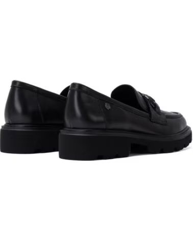 CARMELA MOCASÍN 164336 EN PIEL CON HEBILLA NEGRO