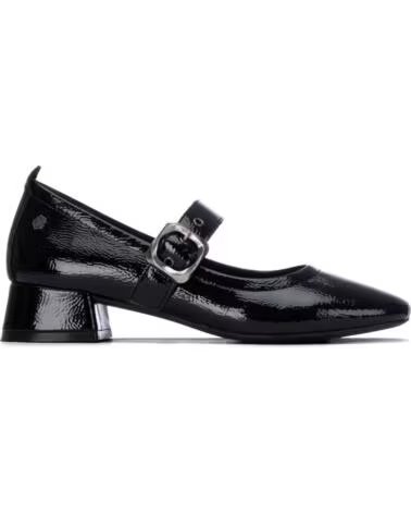 CARMELA 164361 ZAPATOS MERCEDITAS DE TACÓN EN CHAROL NEGRO