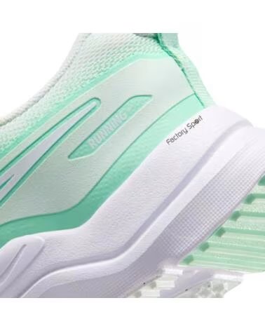 NIKE Zapatillas De Running Cosmic Runner Barely Green-White-Arctic Green en verde para ninos unisex GREEN