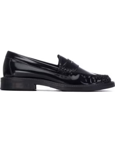 XTI MOCASÍN PLANO DE MUJER 146021 NEGRO