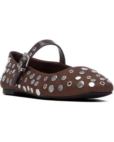 XTI BAILARINA DE MUJER 146311 CON TACHUELAS MARRON