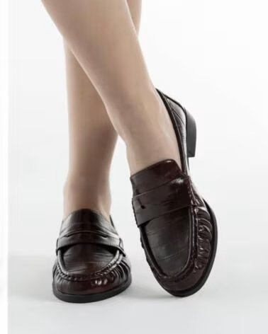 XTI MOCASÍN 14643002 DE CHAROL BURDEOS