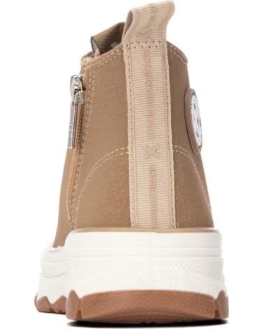 XTI ZAPATILLAS ESTILO BOTÍN 151321 EN COLOR TAUPE
