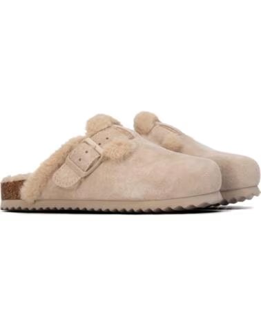 XTI ZUECOS DE MUJER 154096 EN BEIGE CON DETALLE DE PELO