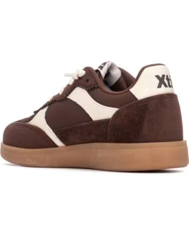 XTI ZAPATILLAS CASUAL 154102 EN MARRÓN MARRON