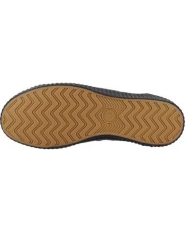 FRED PERRY ZAPATILLAS HOMBRE MODELO HUGHES LOW CANVAS COLOR NEGRO 220BLK