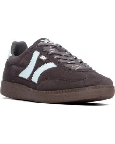 XTI SNEAKER GRIS