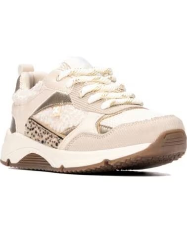 XTI ZAPATILLAS DEPORTIVAS 154172 EN TONO BEIGE CON DETALLES METALIZADOS Y ESTAMPADO ANIMAL PRINT