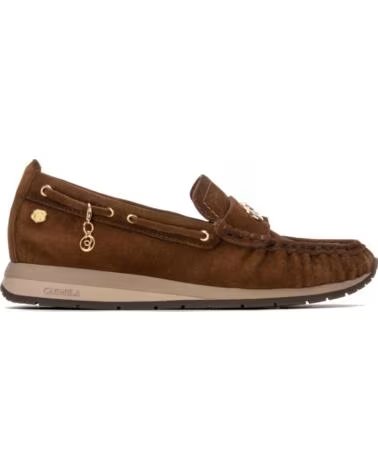CARMELA MOCASINES 164236 EN PIEL CAMEL CON DETALLES DORADOS