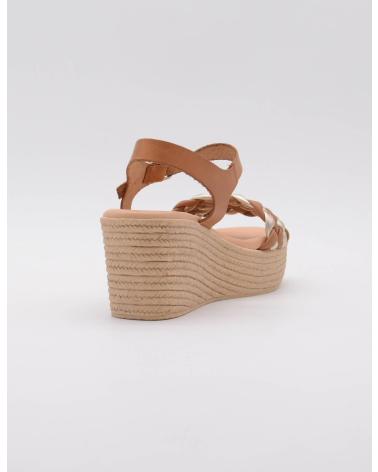 ALEKYOS KEILSANDALEN GEFLOCHTEN AUS BRAUNEM LEDER MIT GOLDDETAILS MARRON