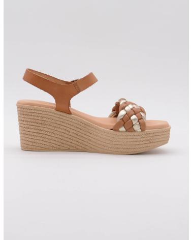 ALEKYOS KEILSANDALEN GEFLOCHTEN AUS BRAUNEM LEDER MIT GOLDDETAILS MARRON