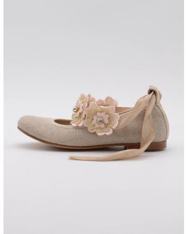BAILARINAS OCA LOCA SHOES DE LINO CON FLOR Y LAZOS AL TOBILLO TONO TOSTADO MARRON