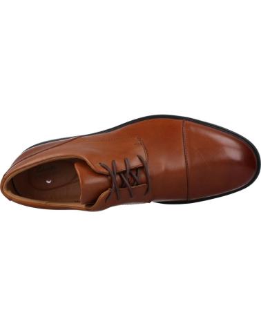 Zapatos de Hombre CLARKS UN TAILOR CAP MARRON CLARO