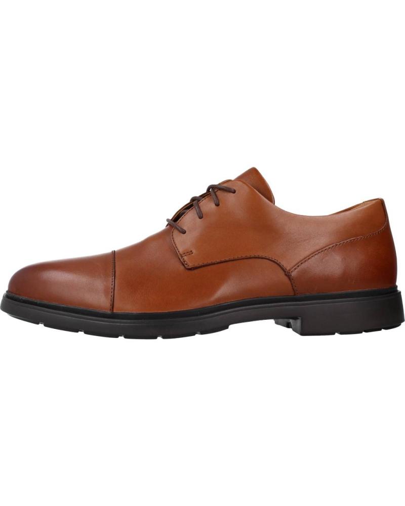 Zapatos de Hombre CLARKS UN TAILOR CAP MARRON CLARO