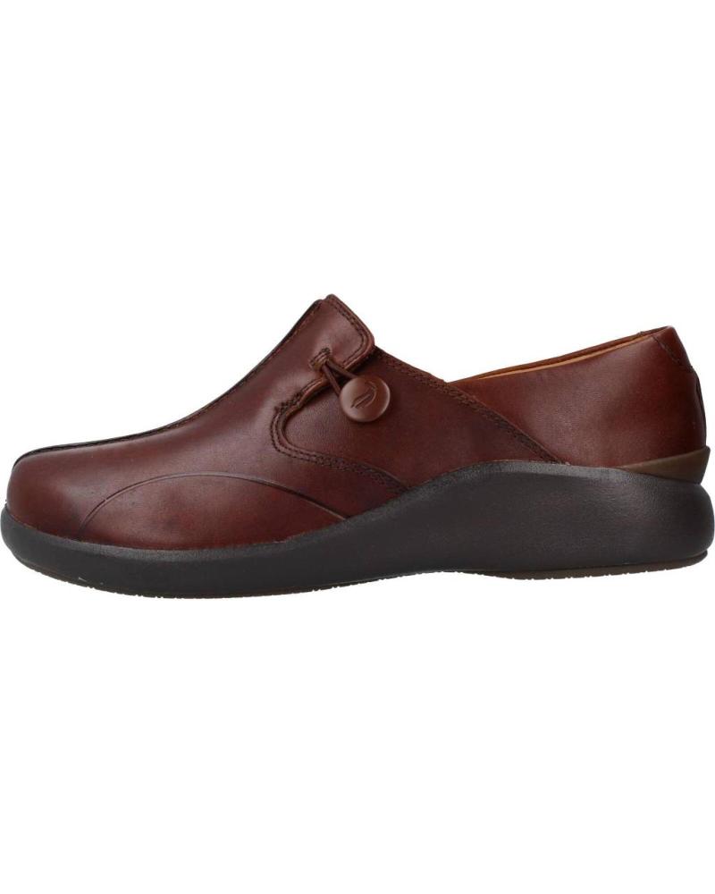 Zapatos de Mujer CLARKS UN LOOP2 WALK MARRON