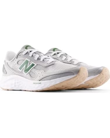 NEW BALANCE ZAPATILLAS DE RUNNING FRESH FOAM ARISHI MARISTA4 GRIS Y VERDE RAINCLOUD TIRALUX PARA HOMBRE