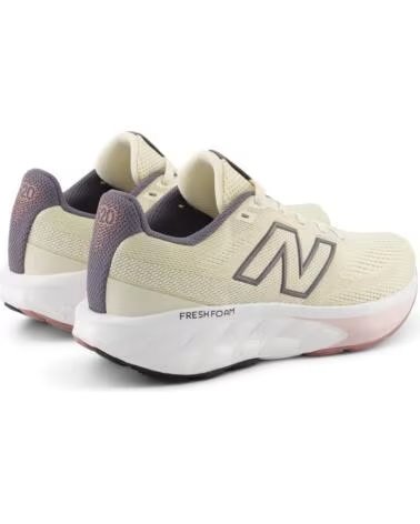 ZAPATILLAS NEW BALANCE FRESH FOAM W520 V9 LINEN BEIGE ROSA MUJER