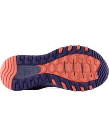 ZAPATILLAS TRAIL RUNNING NEW BALANCE WT410 V8 AZUL Y SALMÓN MUJER CJ