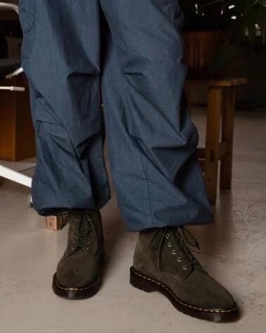 DR MARTENS BOTAS 101 UB REPELLO CALF SUEDE OLIVE