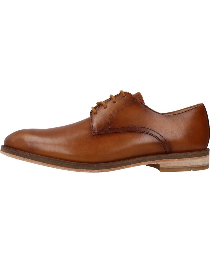 Zapatos De Hombre CLARKS OLIVER LACE  MARRON CLARO