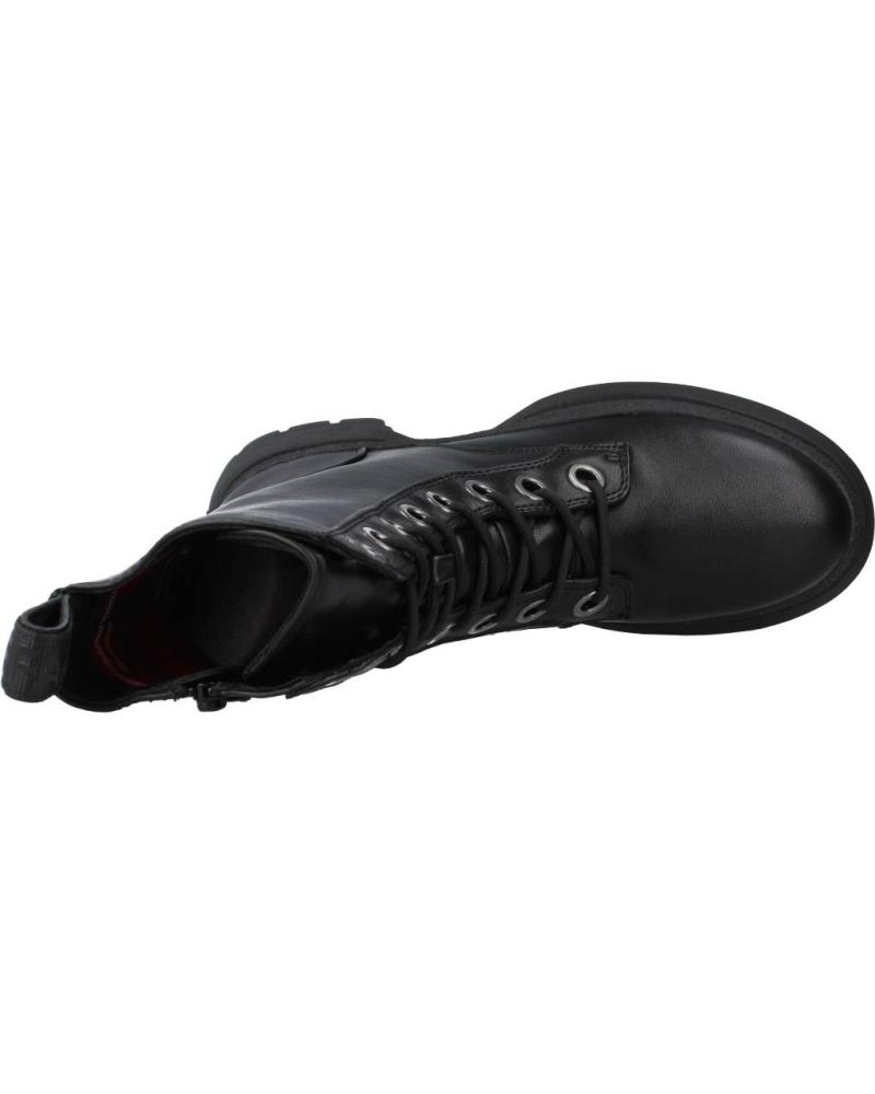 Botines Buffalo Scarlet Para Mujer - Suela Gruesa Con Diseño Flare, Napa Vegana, Color Negro