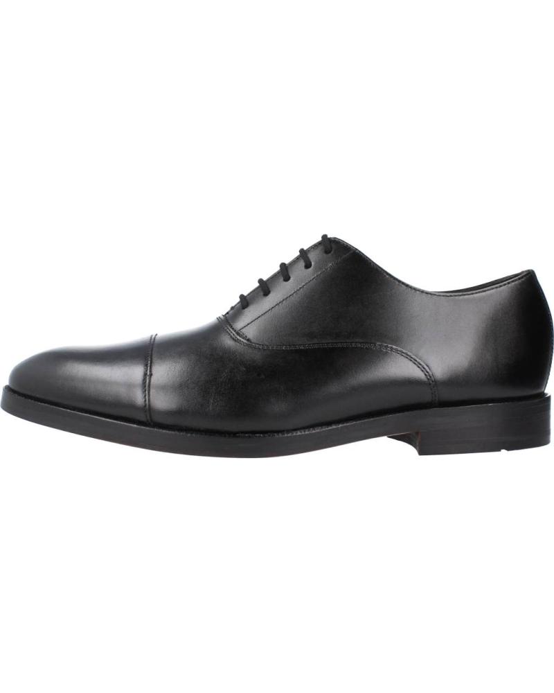Man shoes CLARKS OLIVER CAP 2 NEGRO