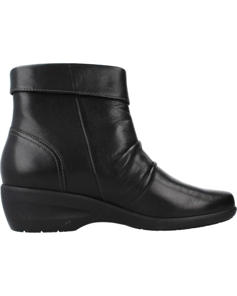 Clarks ladies flat boots top
