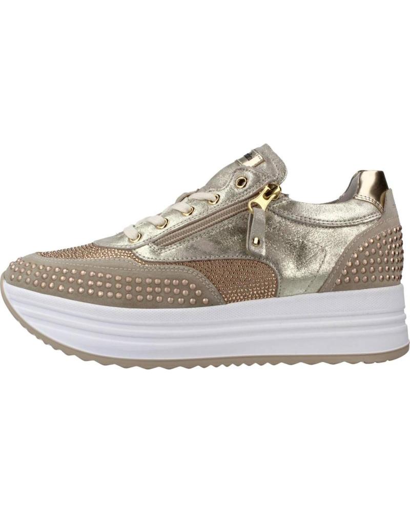 Nero sale giardini oro