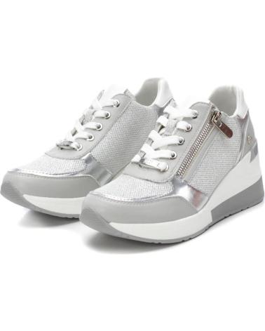 Woman Zapatillas deporte XTI 140973 PLATA