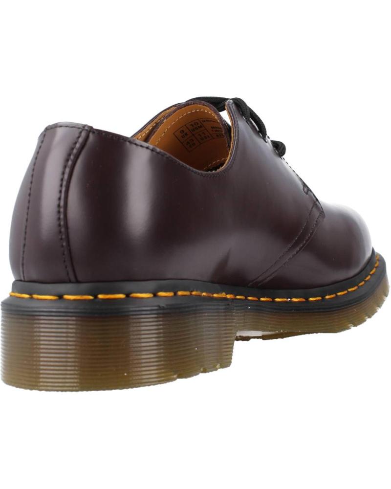 Martens burdeos 2025