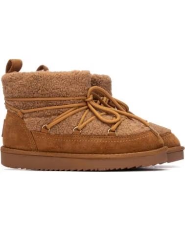 BOTAS BAJAS DE MUJER XTI 144728 CAMEL