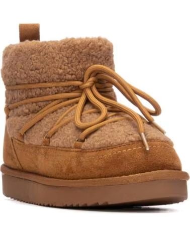 BOTAS BAJAS DE MUJER XTI 144728 CAMEL