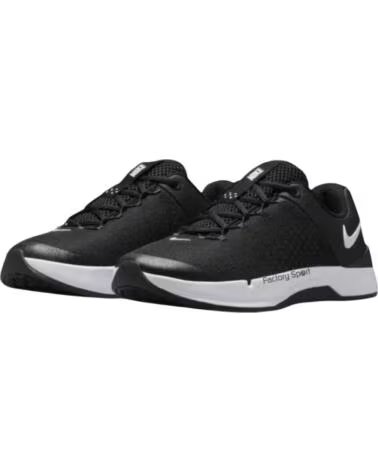 NIKE MC TRAINER 4 IM3744-002 ZAPATILLAS DE ENTRENAMIENTO NEGRO