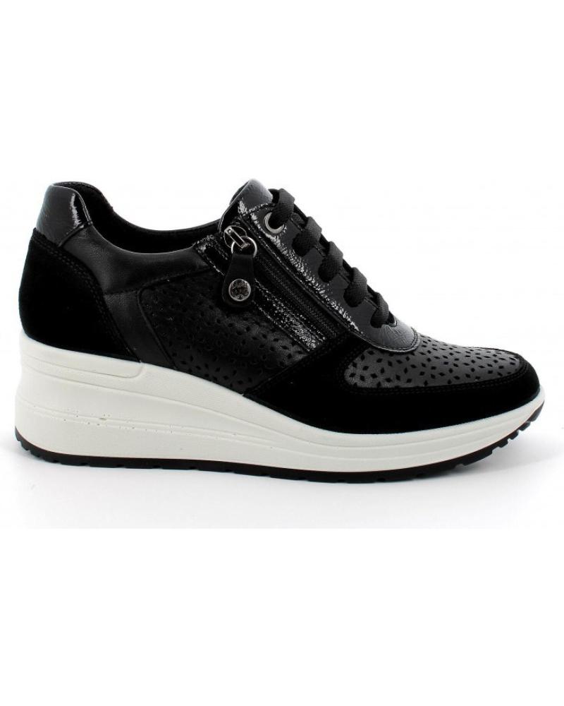 Marcas best sale deportivas mujer