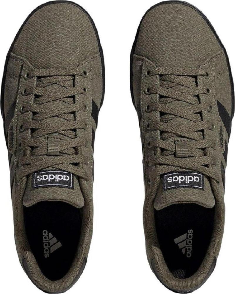 Adidas daily new arrivals 2.0 verde