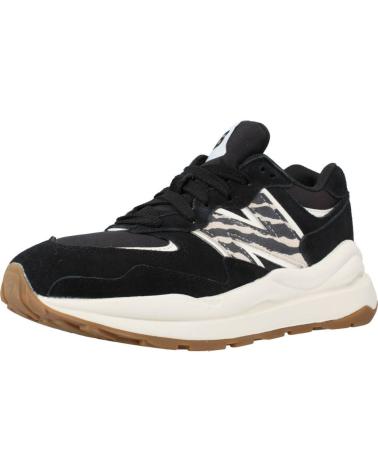 NEW BALANCE ZAPATILLAS 5740 PARA MUJER EN COLOR NEGRO