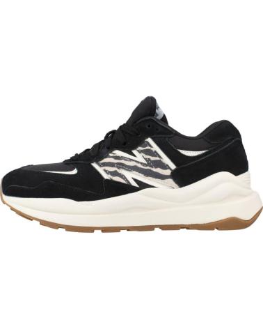 NEW BALANCE ZAPATILLAS 5740 PARA MUJER EN COLOR NEGRO