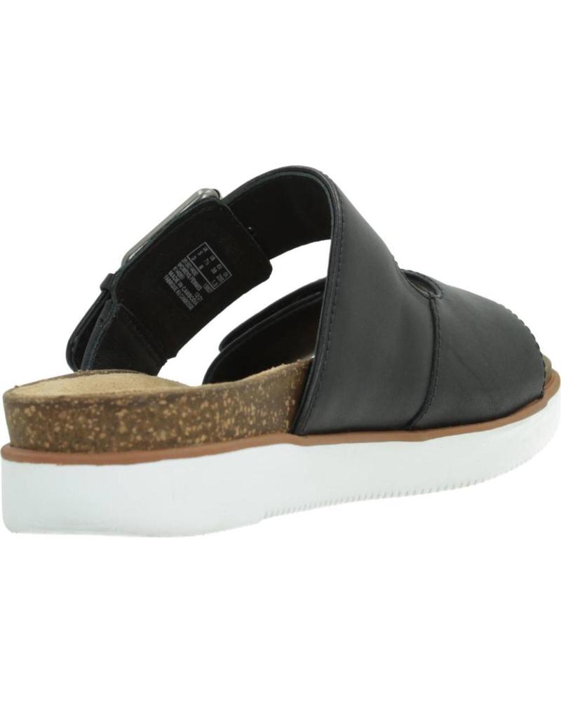 Clarks trek maya store