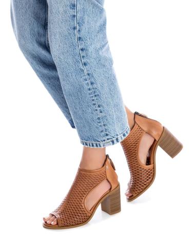 Sandales pour Femme CARMELA 160646 CAMEL
