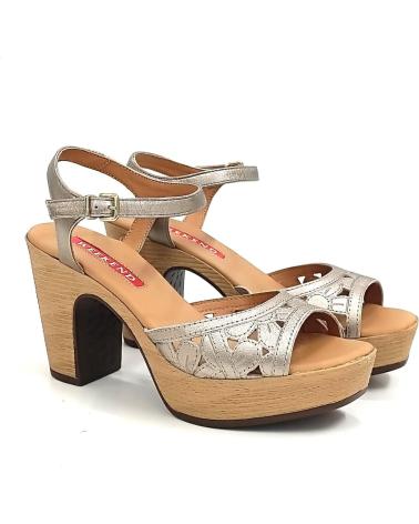 Sandalias de Mujer WEEKEND BY PEDRO MIRALLES SANDALIA DE PIEL TROQUELADA CON TACON Y PLATAFORMA HUMO