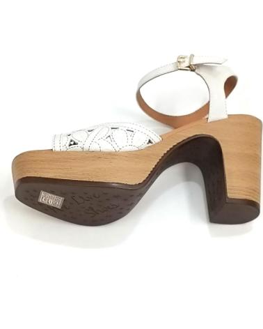 Sandalias de Mujer WEEKEND BY PEDRO MIRALLES SANDALIA DE PIEL TROQUELADA CON TACON Y PLATAFORMA OFF